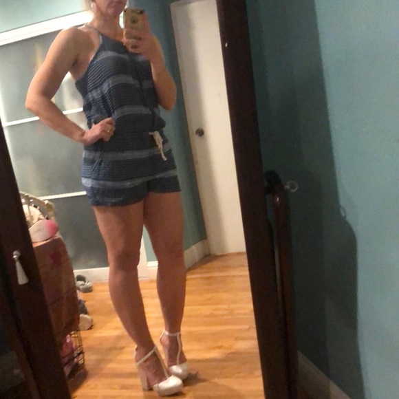 Racer back shorts romper - Picture 2 of 7